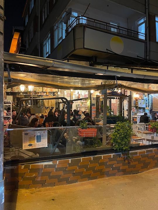 Loş Coffee and Cake Mekan Ortamı